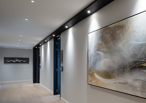 Artelier artwork located in Numis, London in their office