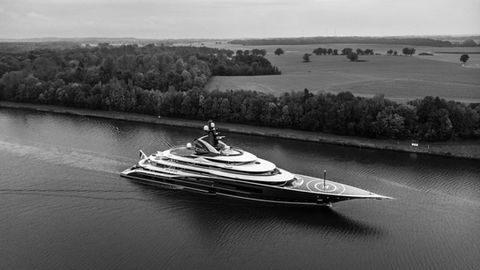 black and white outdoor image of the yacht bespoke commissioned by Artelier called M/Y PROJECT JAG by Lürseen, 122m