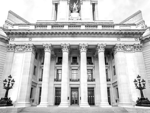 black and white image of four seasons hotel in london in the daylight