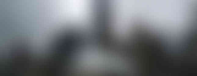 31. © Photo by Gustavo Thomas showing a large shiny metallic abstract blob as an art installation in the middle of chicago