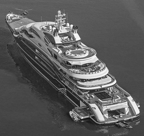 black and white outdoor image of the yacht bespoke commissioned by Artelier called M/Y SERENE by Fincantieri, 134m